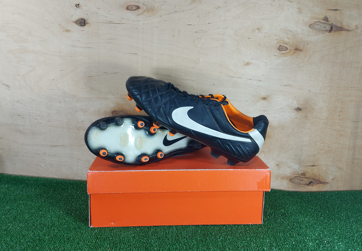 Nike Tiempo Legend IV FG Black boots Cleats mens Football/Soccers