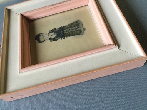 Vintage Print of Little Girl in Painted Pink & Ivory Wooden Frame - 6" x 5 1/2" - Picture 4 of 9