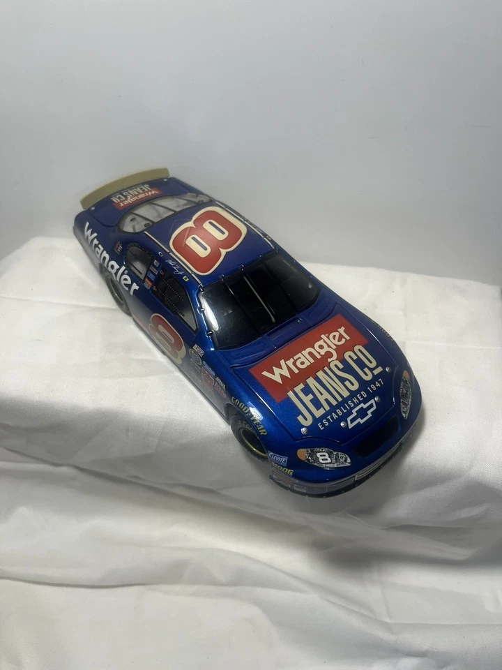 Jeans Wrangler Action 2004 NASCAR Martin Truex Jr #8 1:24 Die-Cast coche de carreras Foto 4 de 4