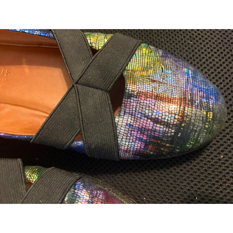 Sapatos baixos femininos Gentle Souls by Kenneth Cole Newman multicoloridos metálicos de balé - Imagem 4 de 4