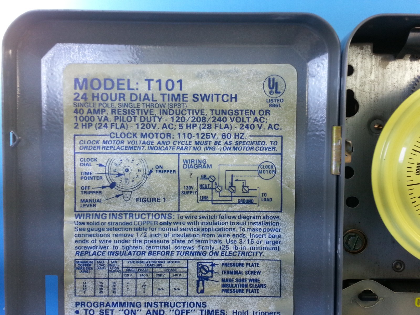 INTERMATIC T101 INTERRUPTOR TEMPORIZADOR MECÁNICO 24 HORAS INTERIOR METAL NUEVA CAJA ABIERTA