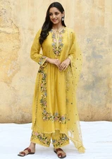 Stunning Look Yellow Faux Georgette Salwar Kameez With Dupatta For Women