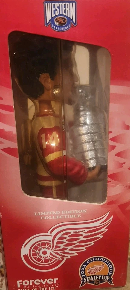 Brendan Shanahan 2002 Stanley Cup Bobblehead Detroit Red Wings NHL #14 Men Of Ic - Image 4 of 4