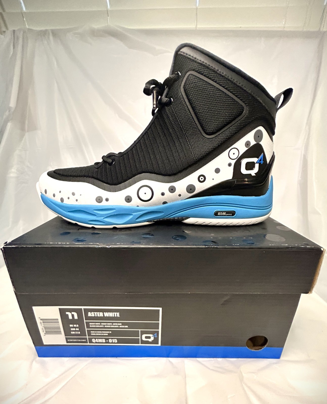 SAOLA Scarpa da basket Q4 Aster bianca bianca blu aster nero Q4MB 015 taglia 11M