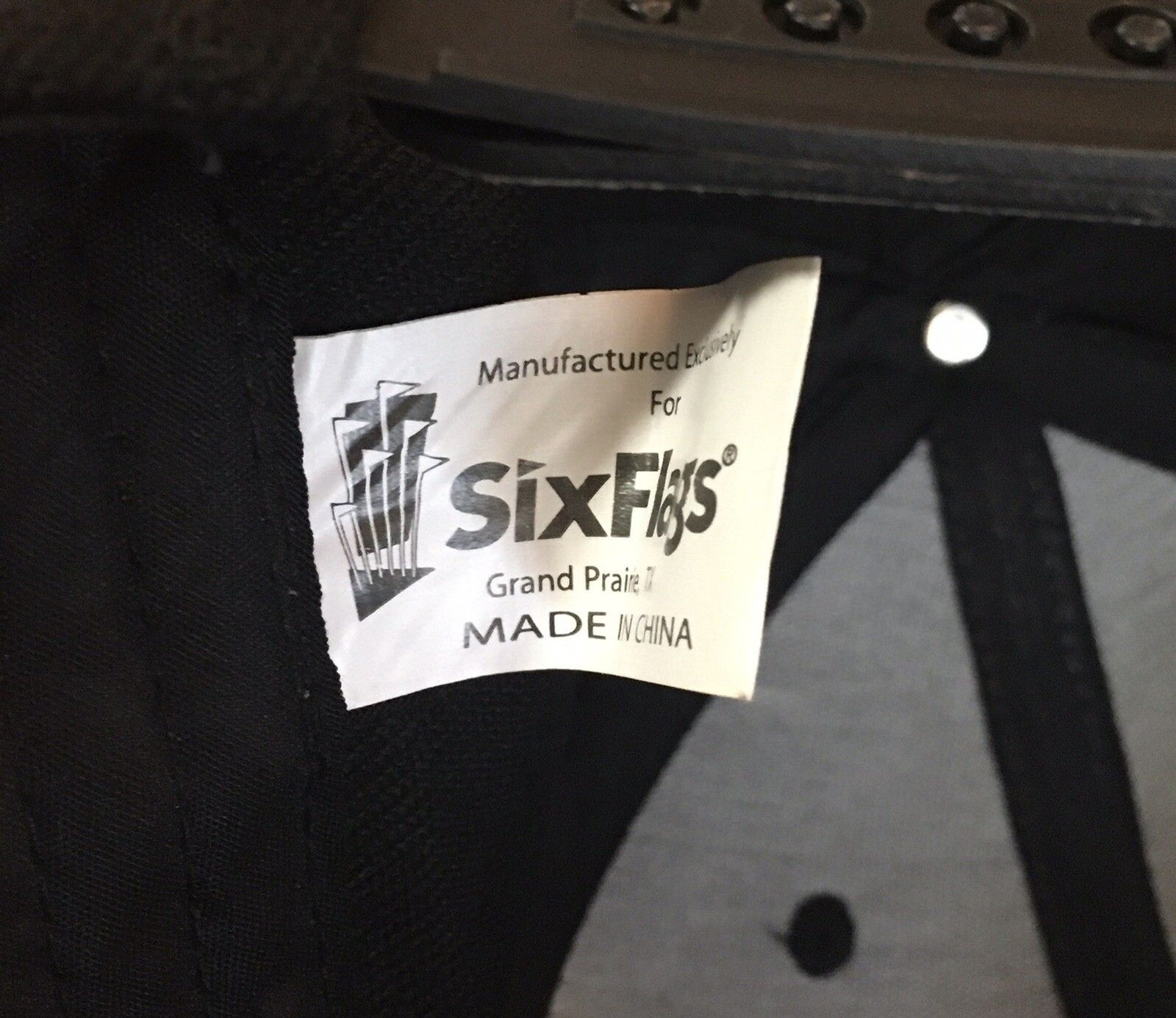 Batman Six Flags Yellow Logo Snapback Baseball Ca… - image 4