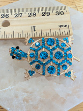 Turtle Blue Round Rhinestone Brooch Pin Gold Tone Animal Theme 1.5 in