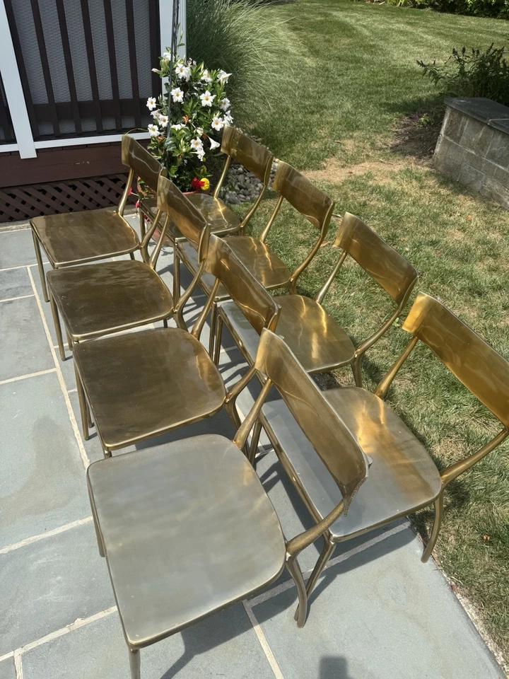 Sillas CB2 Oro aluminio dorado - usadas - 4 u 8 disponibles - CB2 se vende por $400 cada una Foto 3 de 4