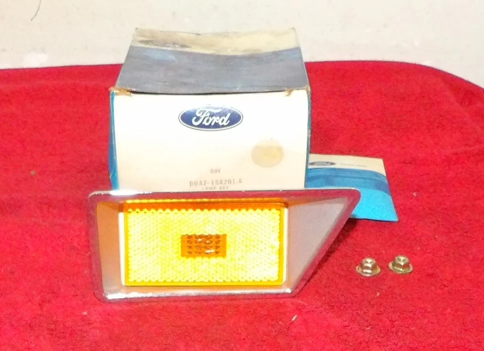 1970 Ford Custom Galaxie 500 XL LTD Brougham NOS R LÂMPADA MARCADORA LATERAL FRONTAL - Imagem 3 de 4