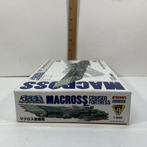 Macross SDF-1 Cruiser-Fortress 1/8000 Scale 1980's Vintage (F14) - Picture 5 of 8