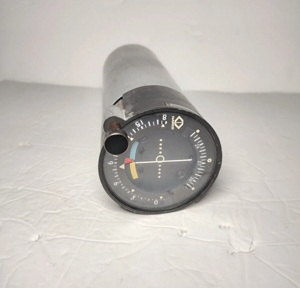 Cessna, Piper / NARCO VOA-40 VOR / LOC Converter / Indicator - image 2 of 4