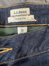 L.L. Bean classic fit 18 PET lined insulated jeans 28 Length