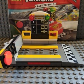 LEGO Juniors: Lightning McQueen Speed Launcher (10730)