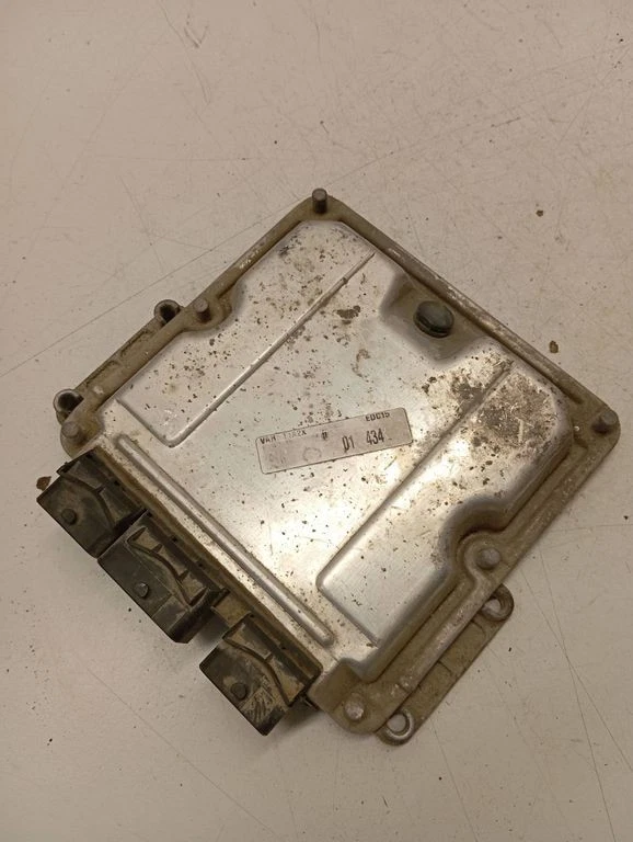 Peugeot 206 1999 Diesel Engine Control Unit Module 0281010594 66kW ANY25655 - Image 3 of 4