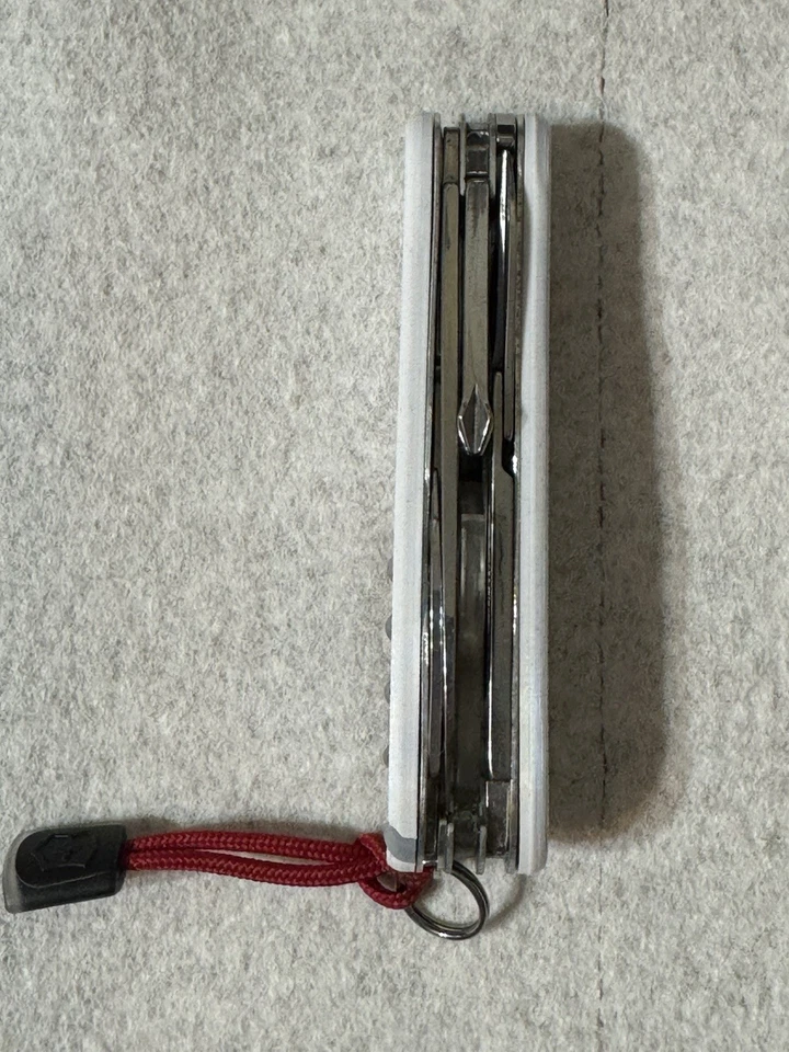 Victorinox Yeoman Swiss Army Knife Sak Custom - Image 2 of 4