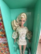 Golden Glow Poppy Parker Integrity Toys Fashion Royalty Palm Springs NRFB