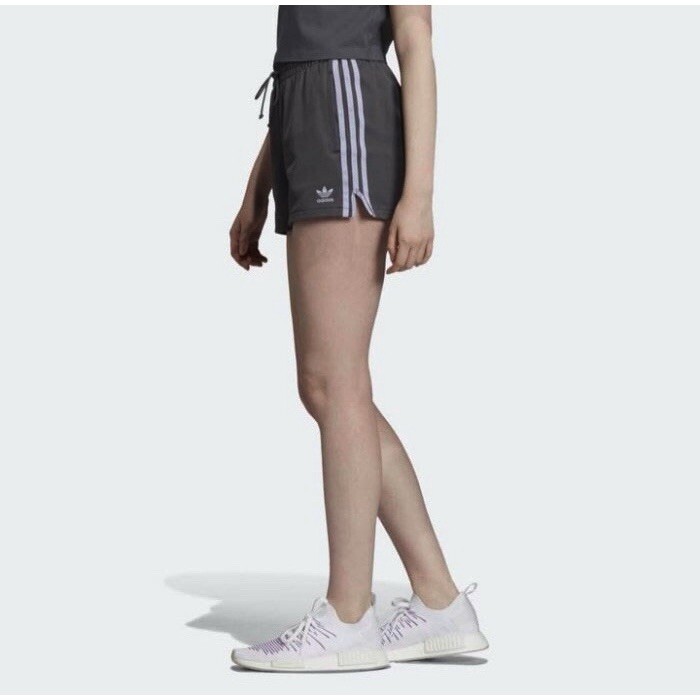 NEW Adidas Originals Women's 3-Stripes Shorts Size Small Grey