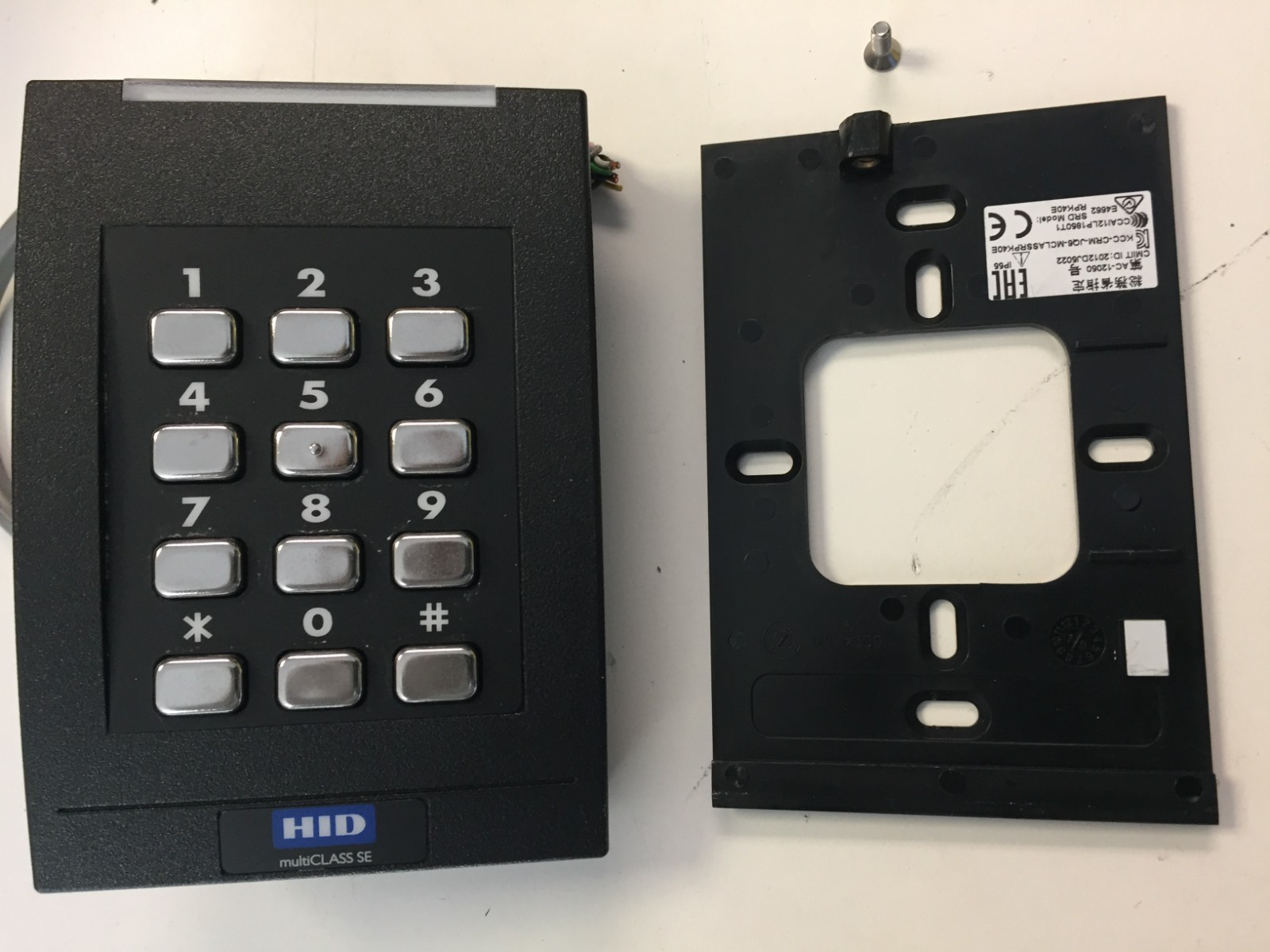 Hid Rp40k HID multiCLASS SE RPK40 Keypad Reader 921PTNNEK0000, w/ Back Plate 30 ...