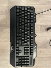 USB Tastatur Mit LED Verbaut, Und Eine Maus M...