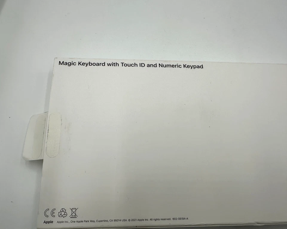 Apple Magic Keyboard mit Touch ID & Ziffernblock - MMMR3D/A - A2520 - Bild 4 von 4