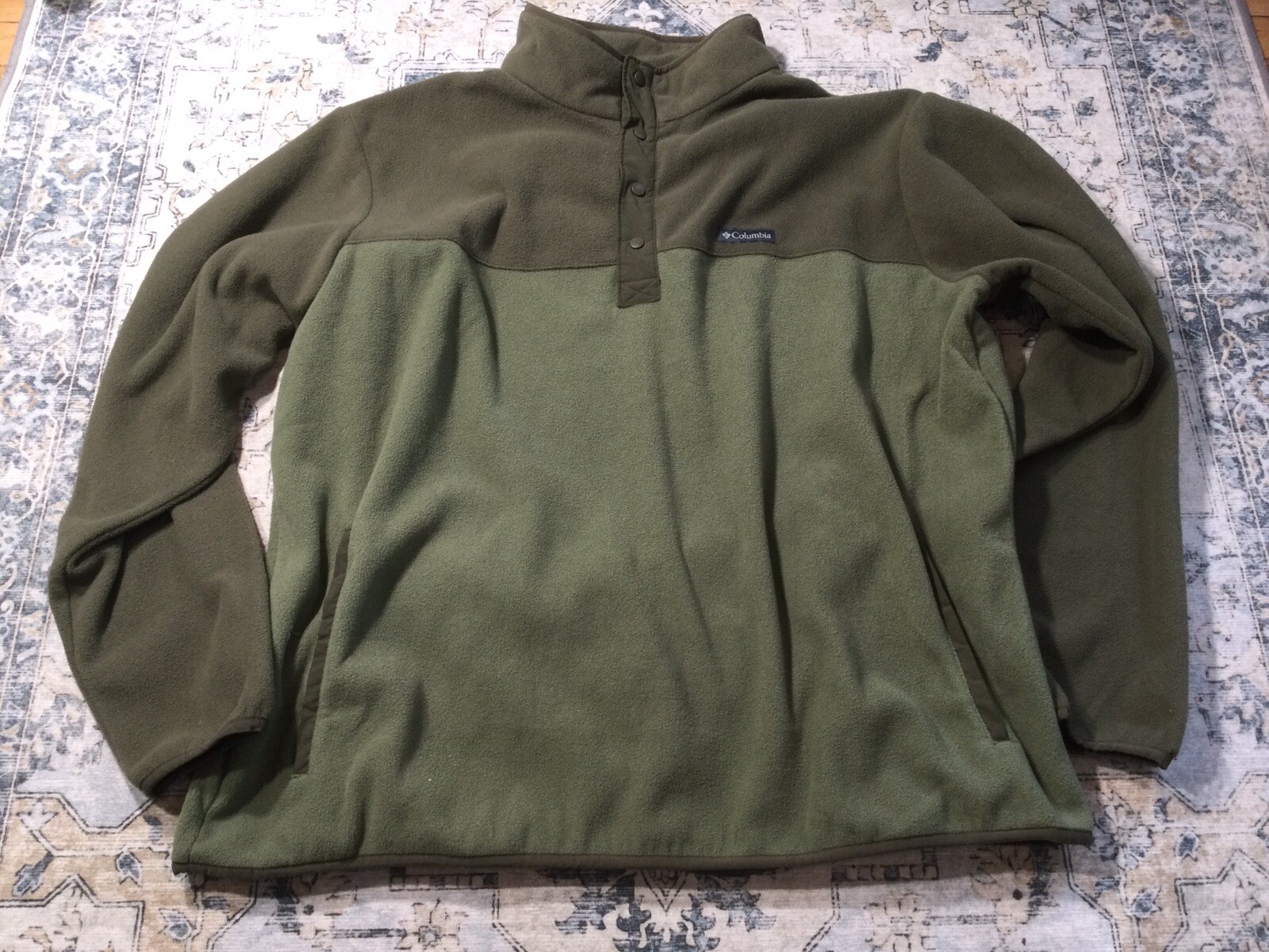 Columbia Men's XXL 2-Tone Green Snap Button Jacket Sweatshirt