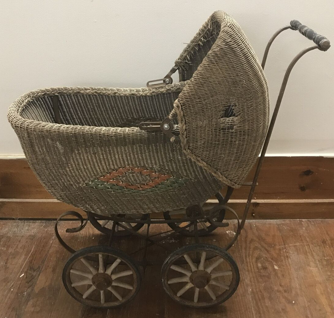 ANTIQUE Victorian Wicker Baby Buggy Collectible Farmhouse, 52 OFF