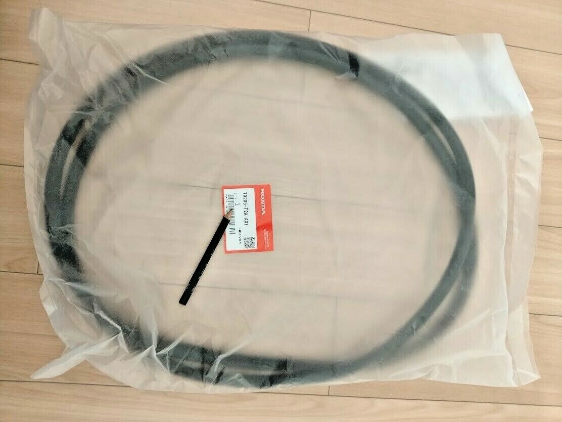 Honda Genuine Sunroof Glass Weatherstrip Seal | 70205-T2A-A01 | OE