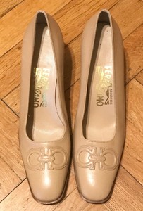ferragamo nude shoes
