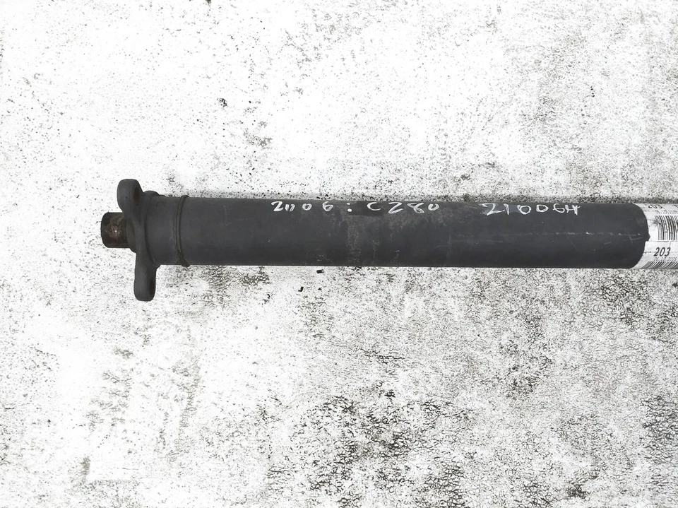 Mercedes-Benz C280 2006-2007 tracción trasera eje de hélice eje de transmisión 203-410-07-16 Foto 2 de 4