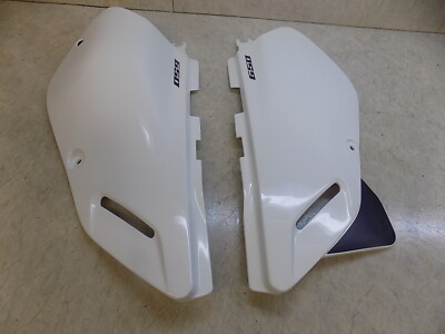 Suzuki DR650SE Side Number Plates Panels Plastics DR 650 se 650se