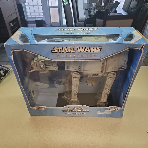 Star Wars Minatures AT-AT Imperial Walker Colossal Pack, Damaged Box