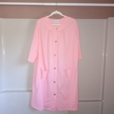Vintage Ladies Duster Robe Coral Pink Nylon Sz L Button down Pockets ARISTOCRAFT