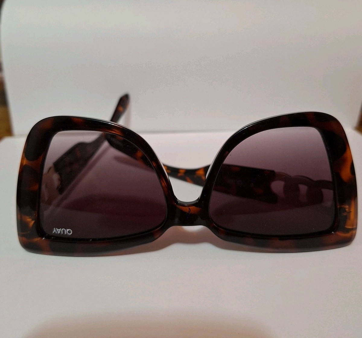 Quay CHAIN REACTION Tortoiseshell Brown Oversize Sunglasses Quay CHAIN REACTION Tortoiseshell Brown Oversize Sunglasses  main image 2