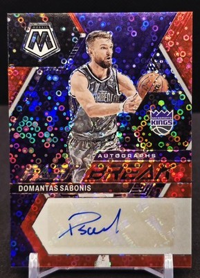 2022-23 Panini Mosaic Domantas Sabonis Fast Break Red Auto /49 Sacramento Kings