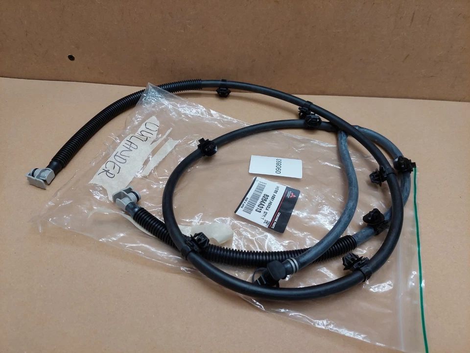 Mitsubishi Outlander Windshield Washer Hose Pipe 8264A313 2012-2022 Genuine NEW - Image 2 of 4