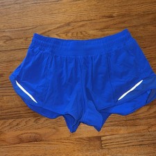 WOMENS LULULEMON HOTTY HOT SHORT 2.5 ELECTRIC BLUE SZ 8 REGULAR M MEDIUM T1
