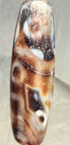 Tibetan Old Agate 9 Eye DZI Bead, Translucent, Silkworm Lines , Talisman✨🔥