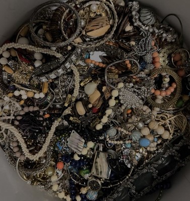 5.5 Pounds Untested Jewelry Estate Wholesale Bin Untested Metal, Stones, Craft