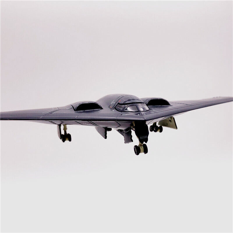 WLTK USAF B-2 California Spirit Stealth Bomber 1/200 Diecast