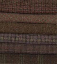 HAND DYED RUG HOOKING WOOL Mill-Dyed ~ "CRAN-RAISINS" (6-pc. collection)