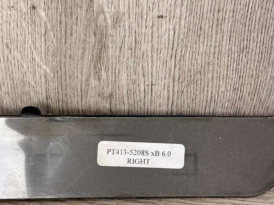 Toyota Scion tC 2007-2008-2009-2010 alféizares de puerta iluminados OEM PT413-5208S Foto 4 de 4