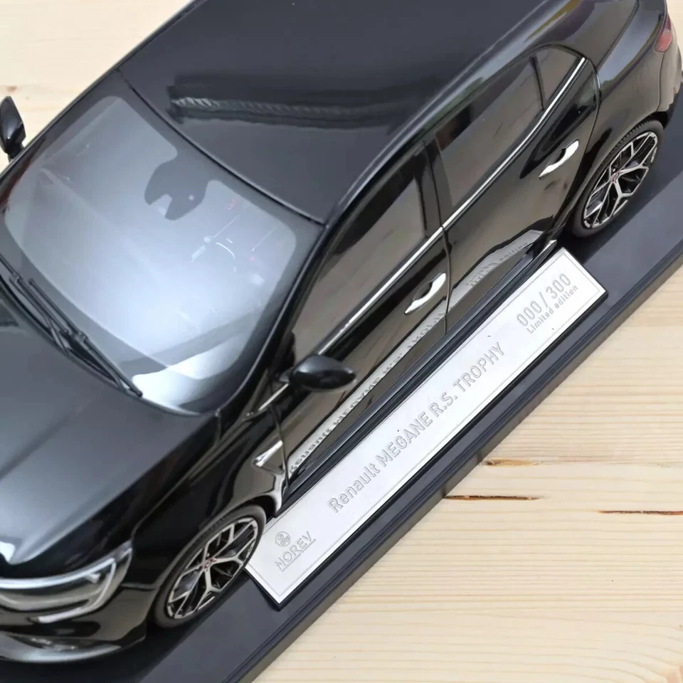 Norev Renault Megane R.S. Trophy 2019 Diamant Noir 1/18 185394 0425 13 - Photo 4/4