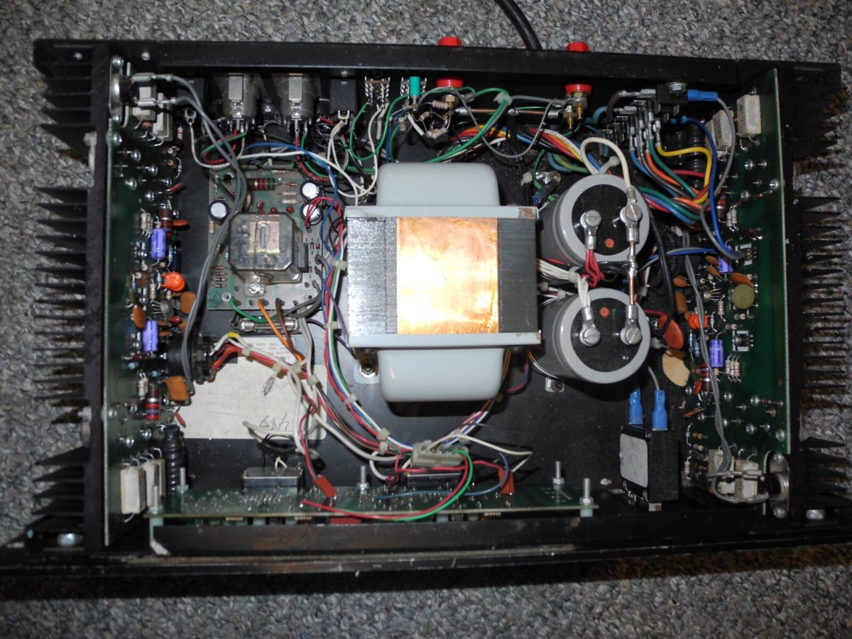 BGW Professional Power Amplifier Model 250 E (TURNS ON BGW Professional Power Amplifier Model 250 E (TURNS ON