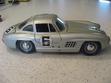 Vtg Bburago 1954 Mercedes Benz Gullwing 300 SL Diecast with 6 Racing Decals