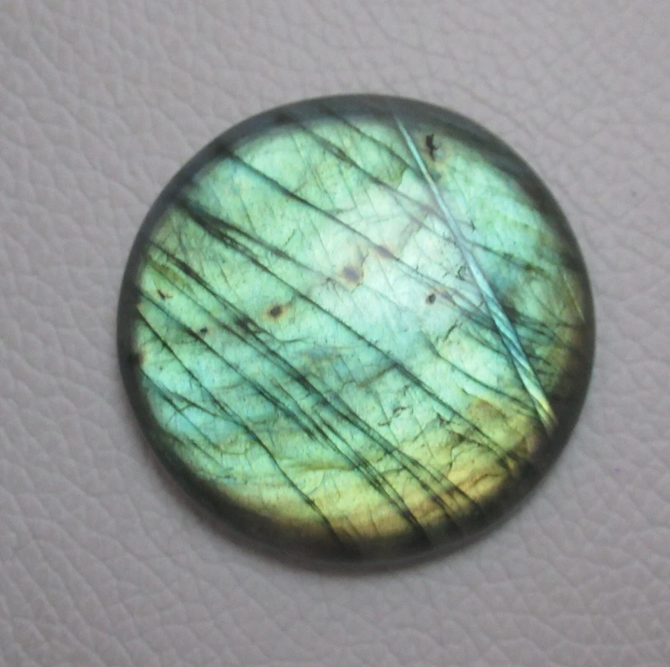 Natural Labradorite Cabochon Round 105.25 Ct Flat back Loose Gemstone H 8660 - Image 3 of 4