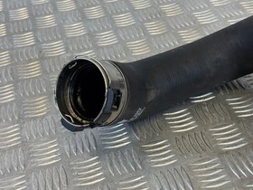 Mercedes W221 S320 S350 CDI Intercooler Boost Pipe Hose A2215282582