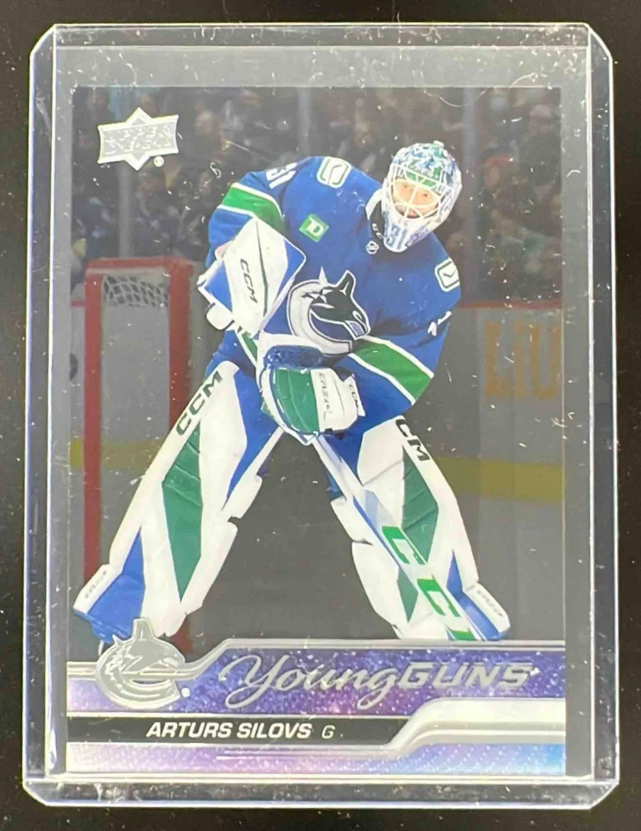 2023-24 Upper Deck Clear Cut #485 Arturs Silovs Young Guns RC