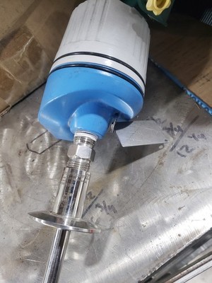 Endress+Hausser. 1xpt100/tf/3. Ci.A.    2'' tri clamp temperature  probe