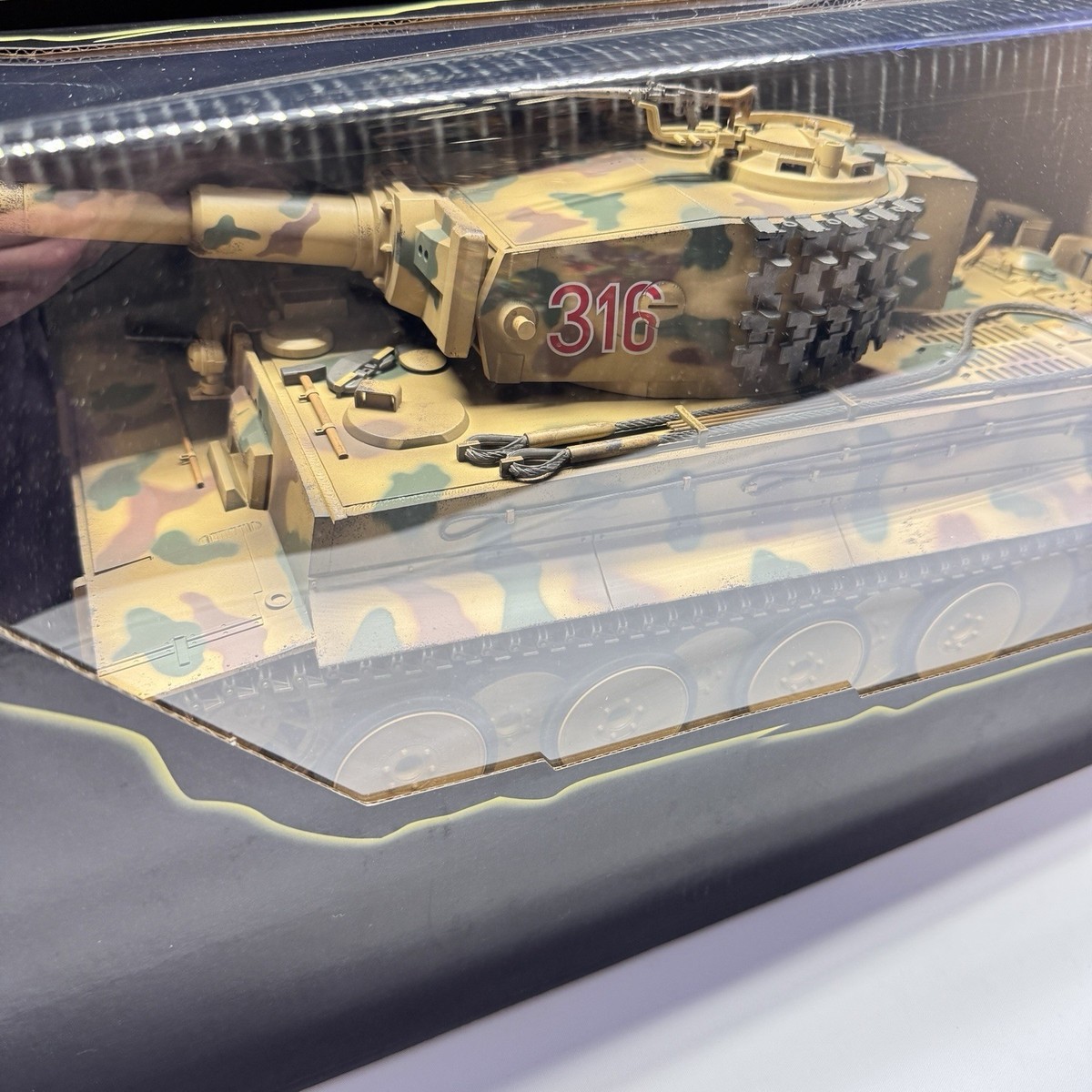 1:16 Merit Tiger I Tank WWII German Army 316 Kurland 1944 Model