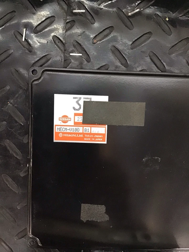 OEM 1990-1992 Nissan Pathfinder ECM Engine Computer | MECM-V180 - Изображение 2 из 3