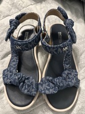 MICHAEL KORS Phoebe Denim Logo Jacquard Bow Sandals Size 6M New